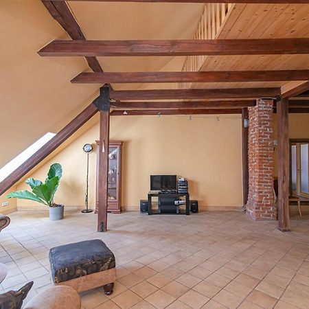 Spacious 2-Bedroom Apartment With Sauna In Vilnius Old Town By Urban Rent Exterior photo